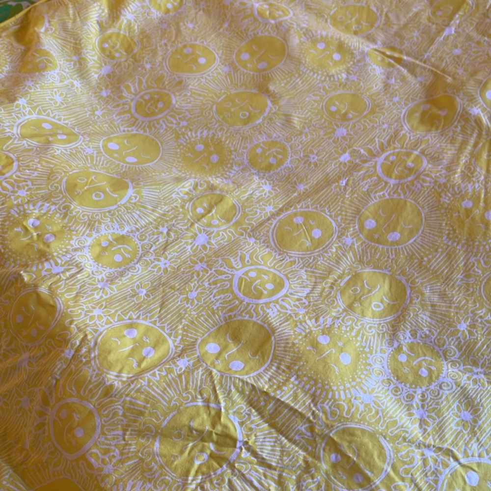 Lilly Pulitzer for Pottery Barn  Full / Queen Comforter Set  Cheek to Cheek - Picture 5 of 11